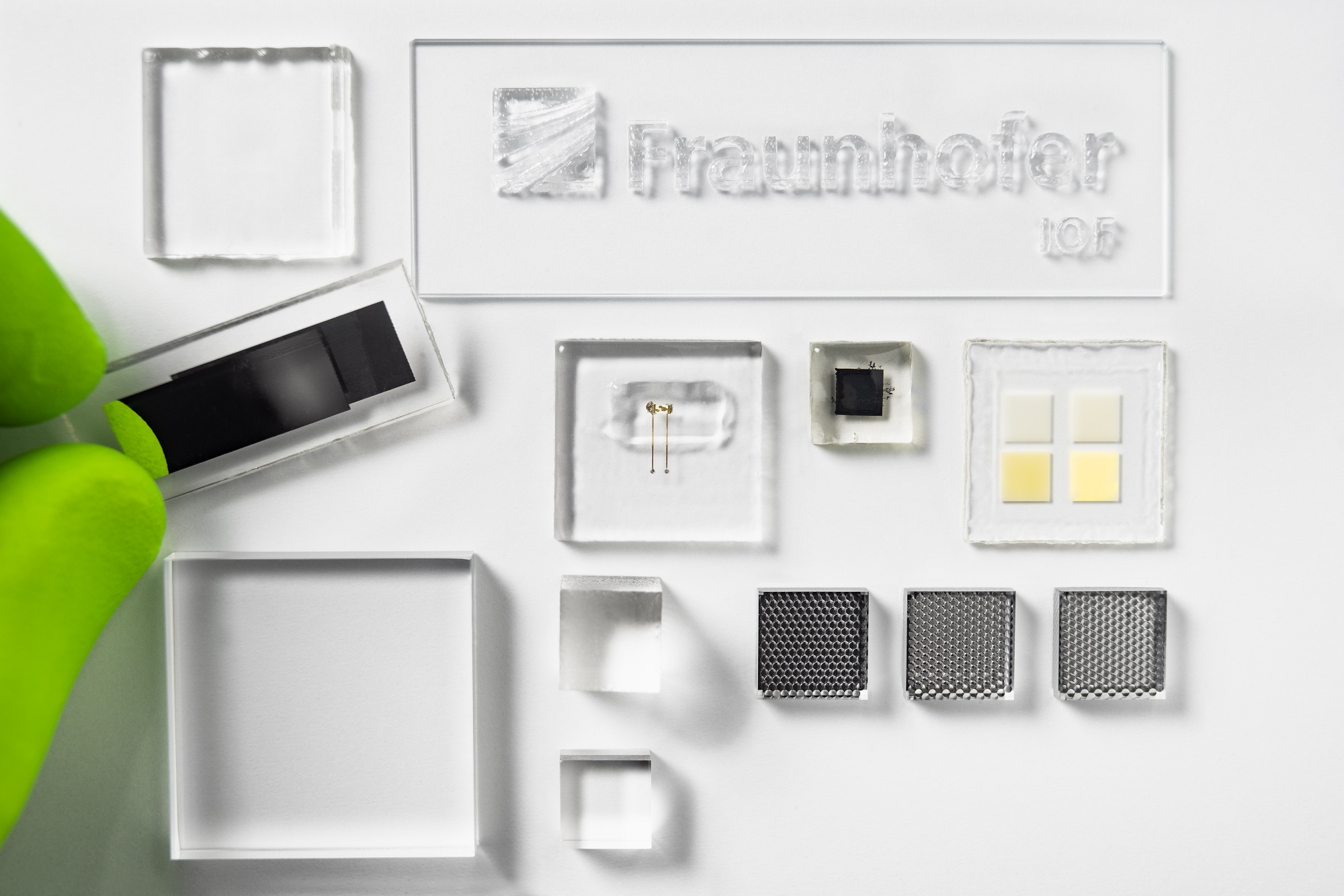 Druck optischer Elemente.
