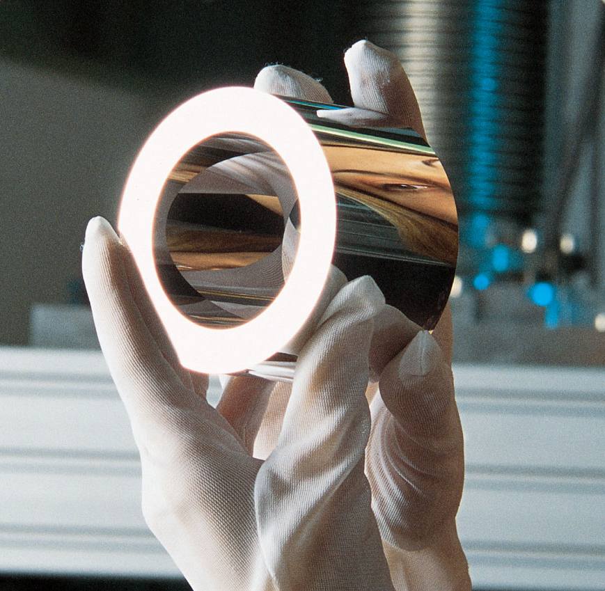 Diamantgedrehter elliptischer Ringspiegel zum Einsatz in der Röntgentechnik.