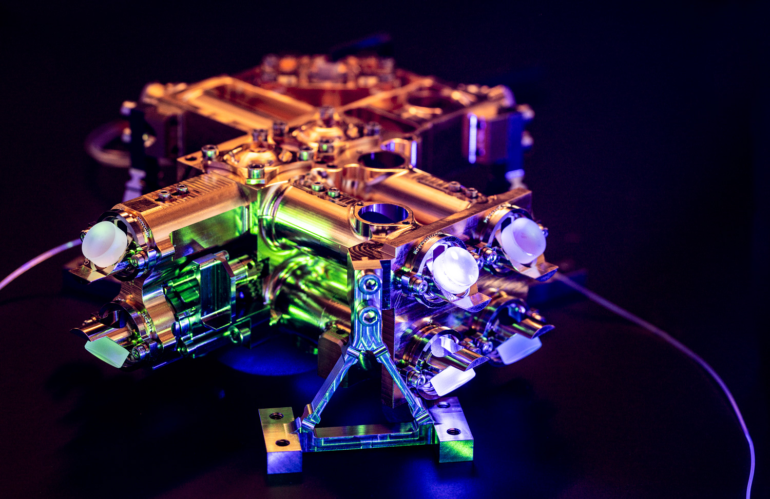 Die EPS (kurz für &quot;Entangled Photon Source&quot;), entwickelt am Fraunhofer IOF, ist ein Kernelement der Quantenkommunikationstechnologie.