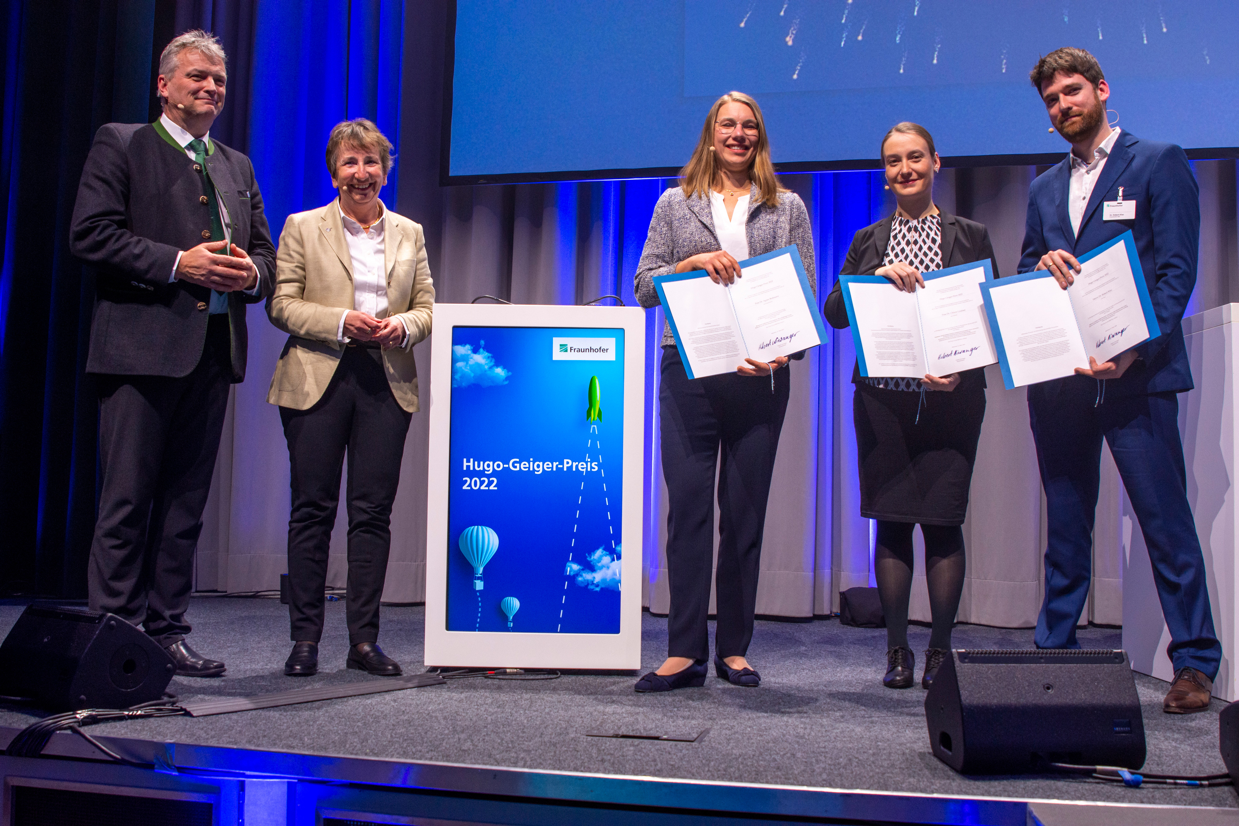 Gruppenbild der Gewinnerinnen und Gewinner.