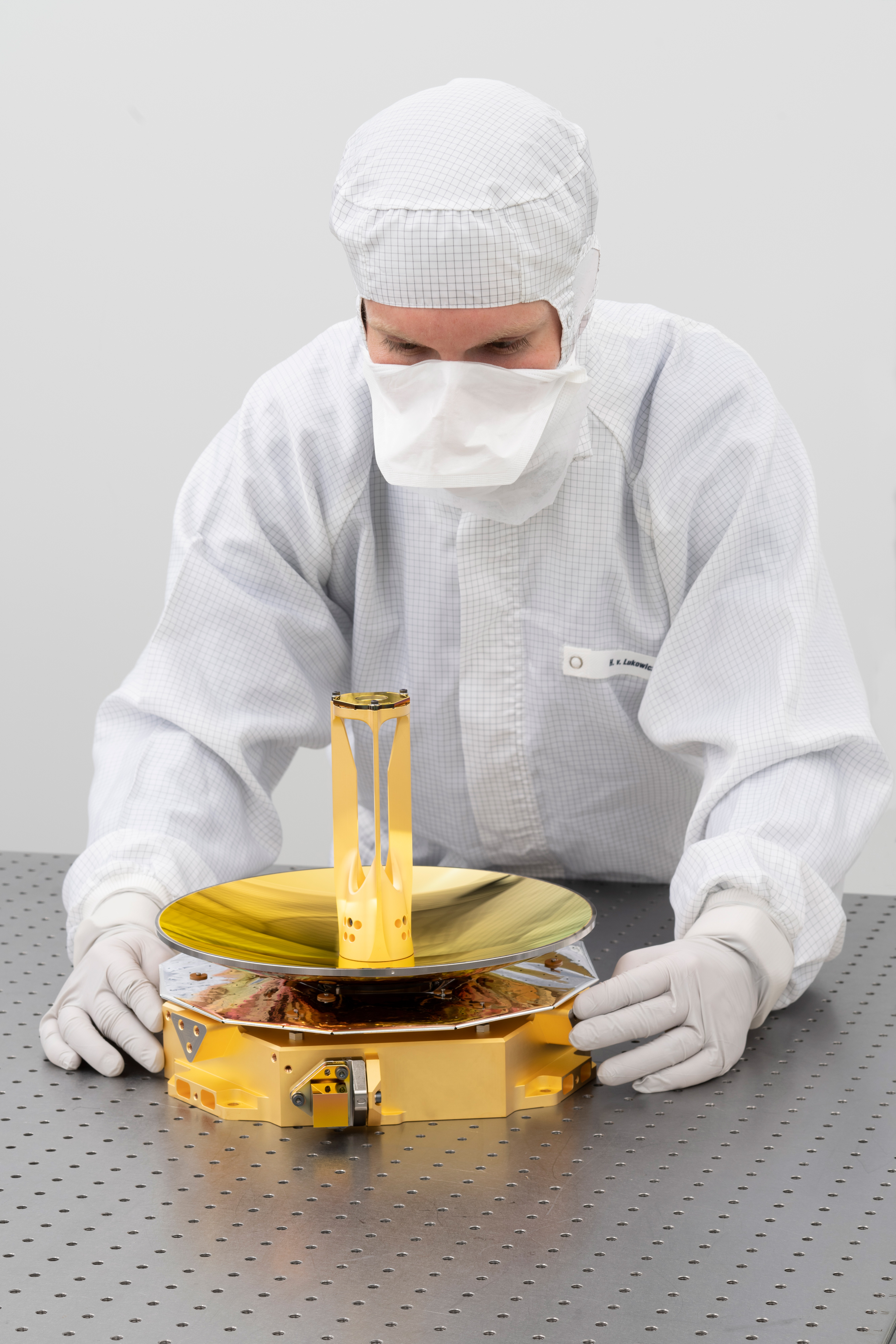 Das Spiegelteleskop für Laser Altimeter GALA wurde entwickelt in Jena vom Fraunhofer IOF.