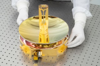 Spiegelteleskop entwickelt in Jena für das Laseraltimeter GALA, eingesetzt in der Weltraumission JUICE.