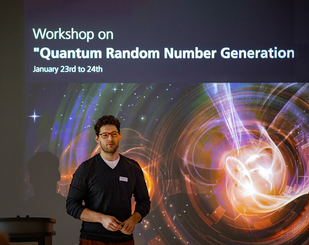 Markus Gräfe during the workshop on &quot;Quantum Randon Number Generation&quot;.
