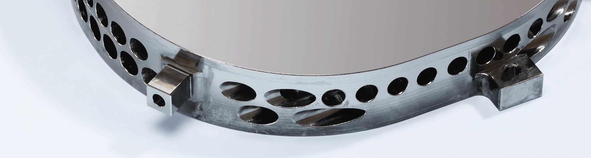 Lightweight mirror for earth observation.
