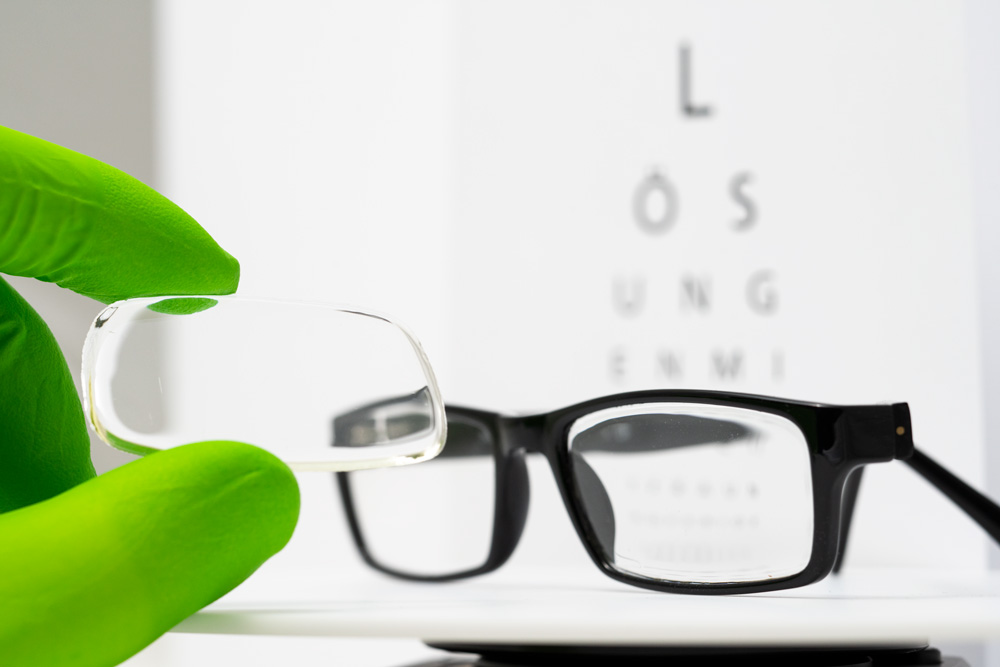 Eyeglasses inkjet printed at Fraunhofer IOF. 