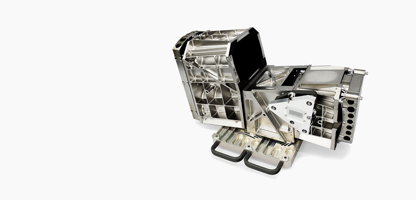 DESIS was realized on the basis of athermal, freeform optics consisting of a three-mirror anastigmat telescope and spectrometer.