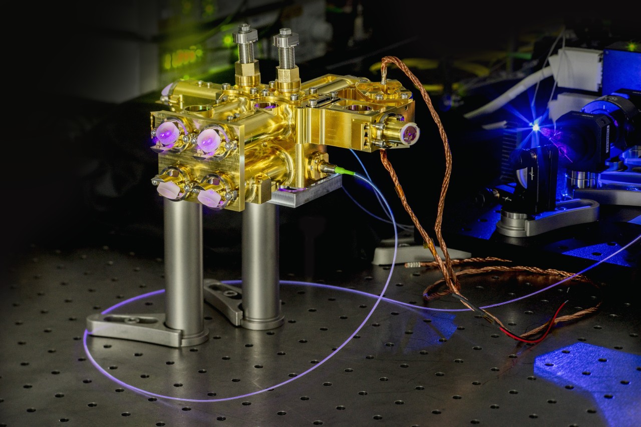 Source for entangled photons for quantum communication.