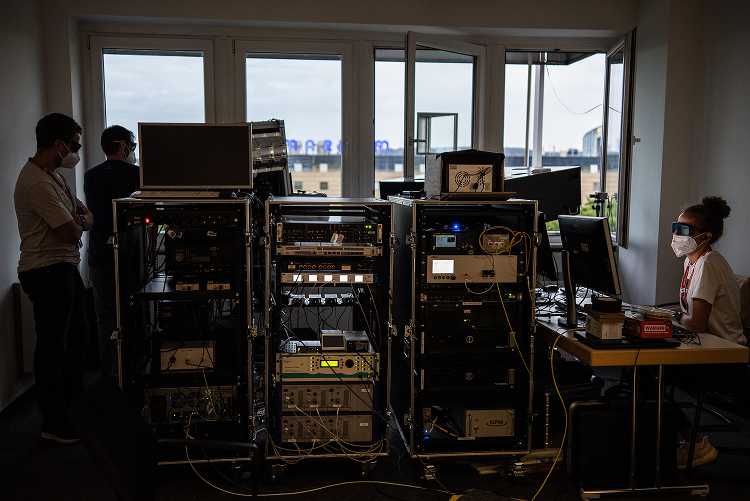 Set-up of the equipment at the BSI.