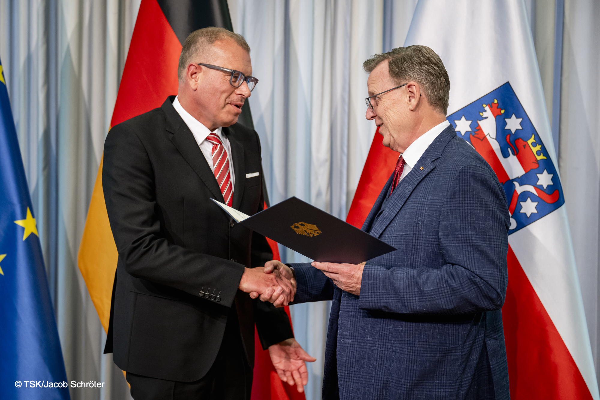 Andreas Tünnermann receives the Federal Cross of Merit